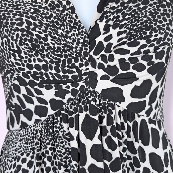 Liz Claiborne Animal Print Tulip Hem Dress - Picture 4 of 10